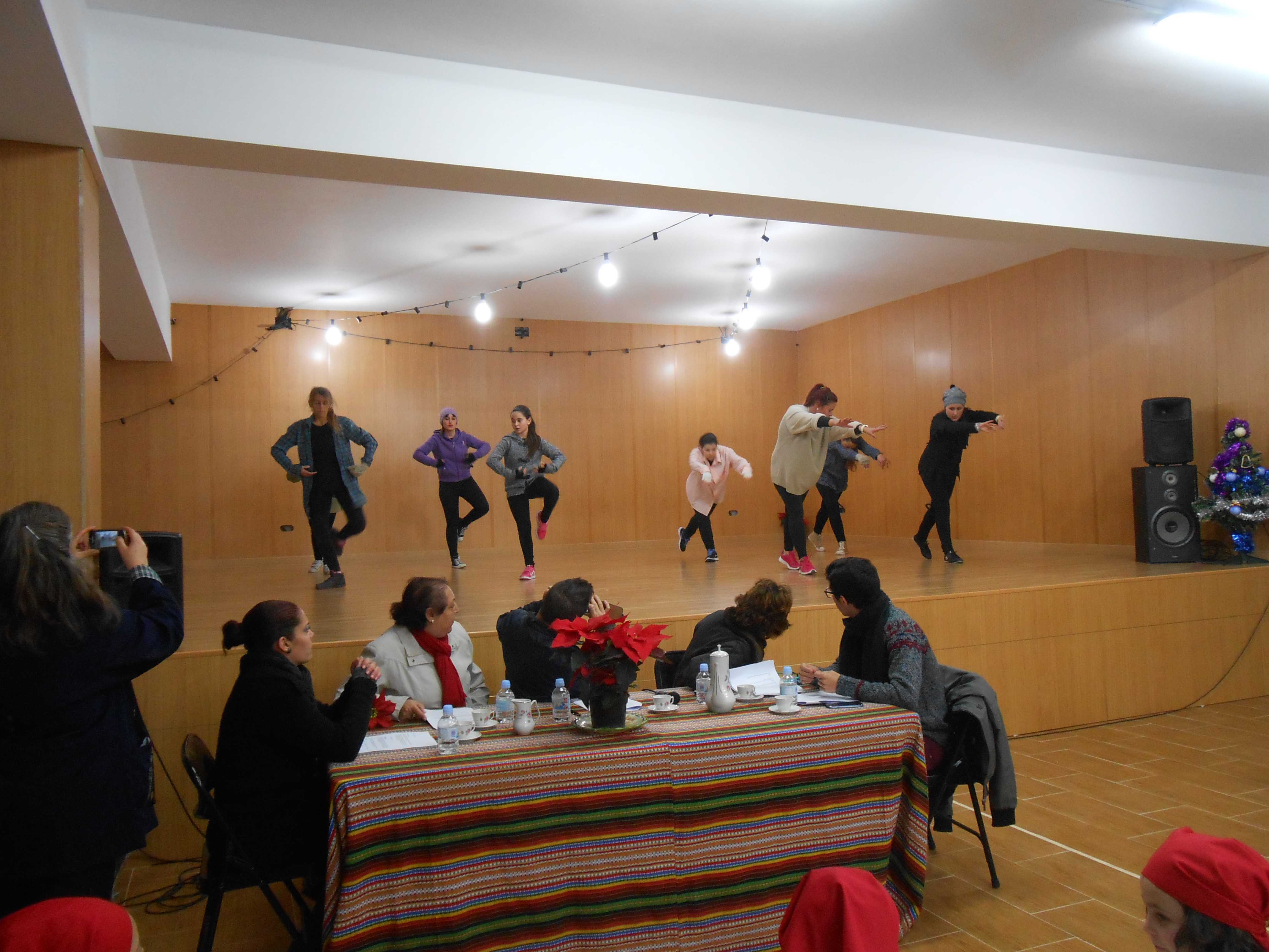 Fiesta de Navidad de los talleres culturales de Alcolea 2014