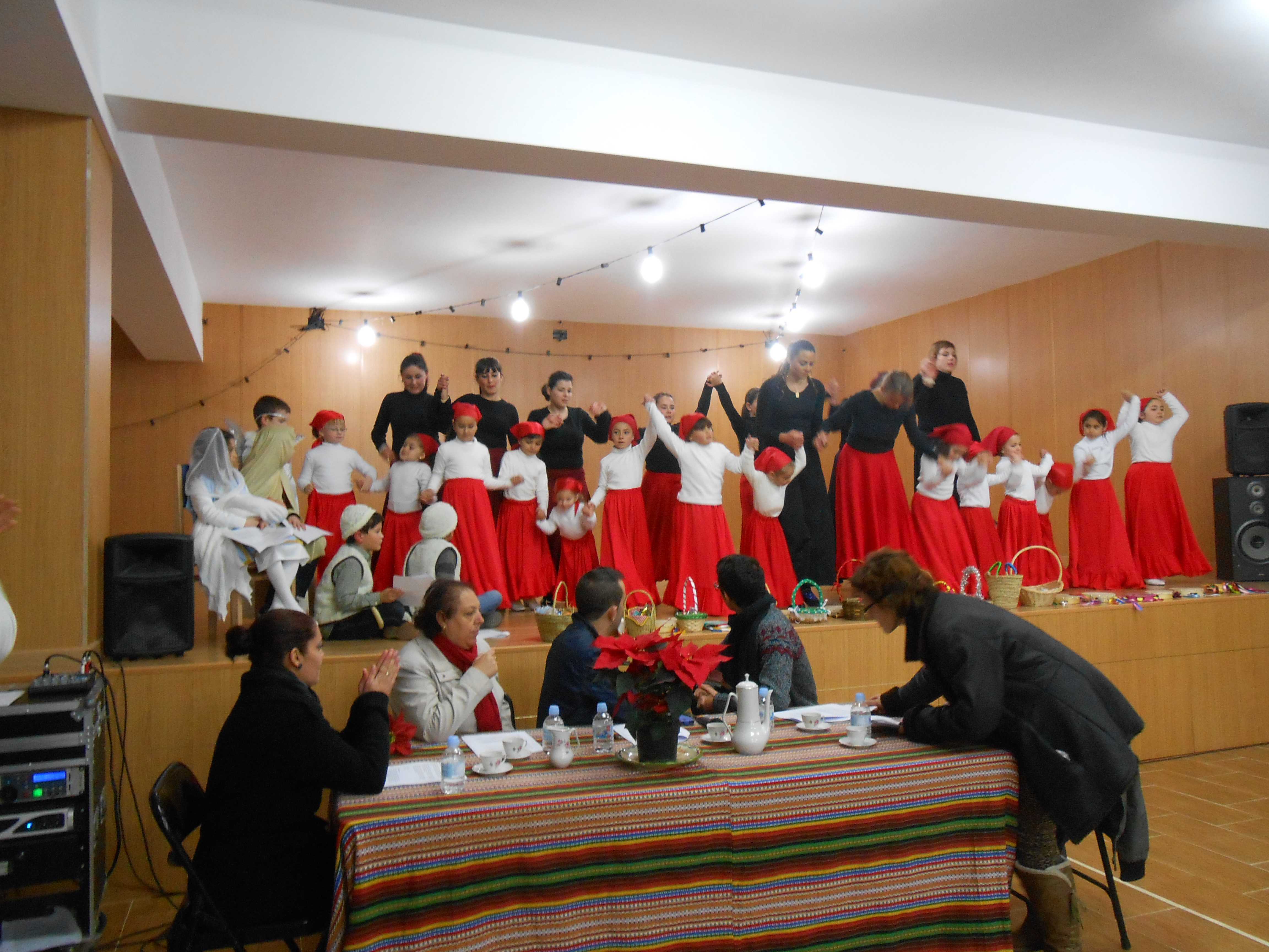 Fiesta de Navidad de los talleres culturales de Alcolea 2014